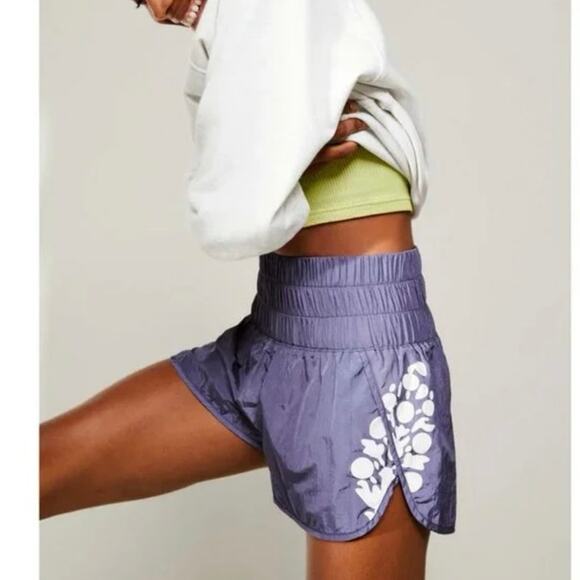 Free People The Way Home Logo Shorts purple size M runner - Picture 1 of 6